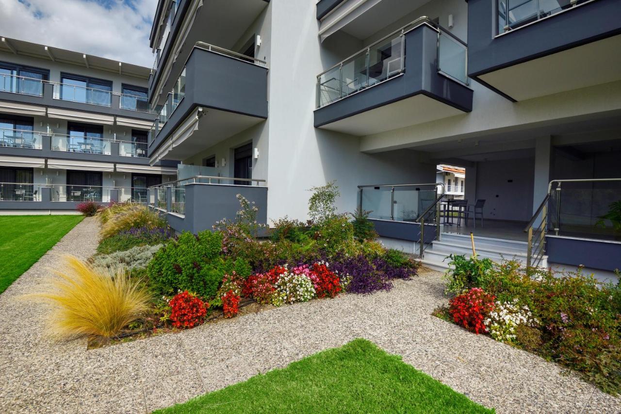 Botanica Luxury Suites Neos Marmaras Exterior foto