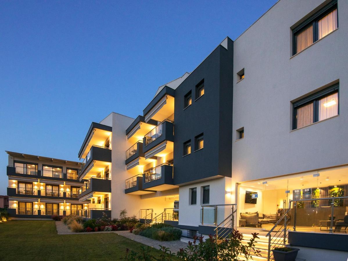 Botanica Luxury Suites Neos Marmaras Exterior foto