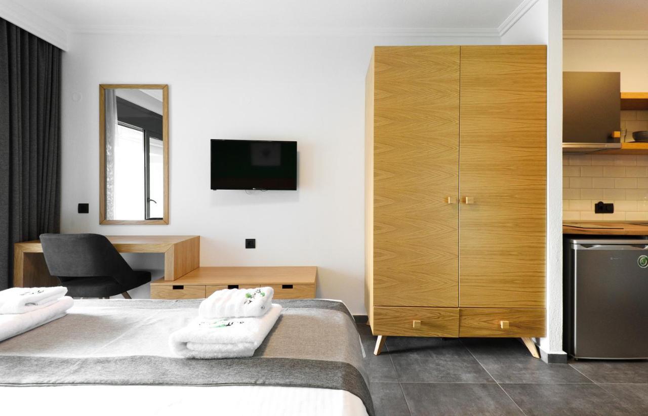 Botanica Luxury Suites Neos Marmaras Exterior foto